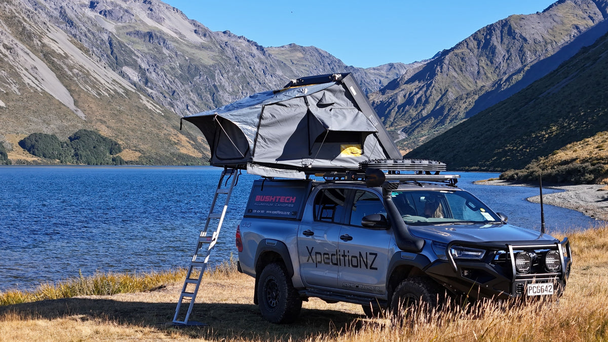 EEZI-AWN SABRE Lite Hard Shell Roof Tent - image 2