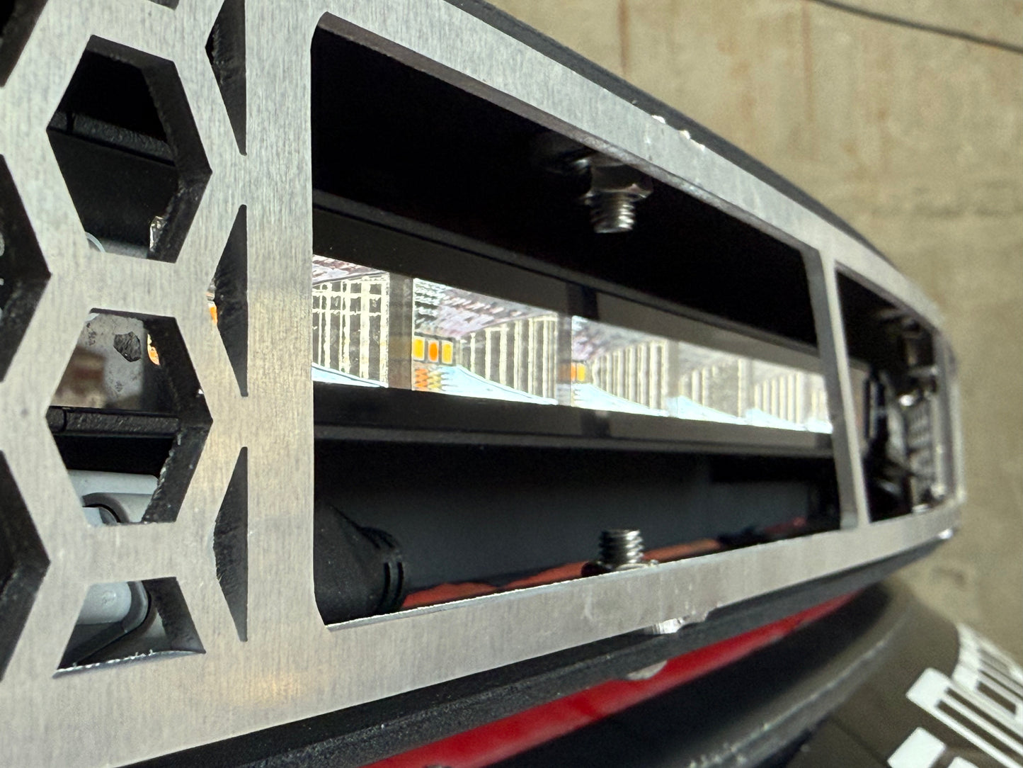 MOD-UR-LIGHT™ V1 SLIM LIGHT-BAR | Modular & Customisable Light Bar