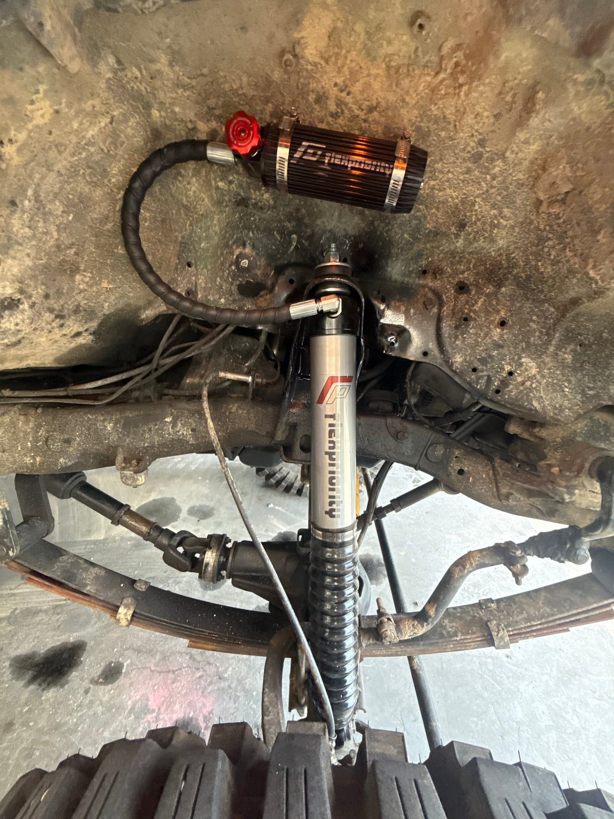 14" Travel - Remote Reservoir Shock